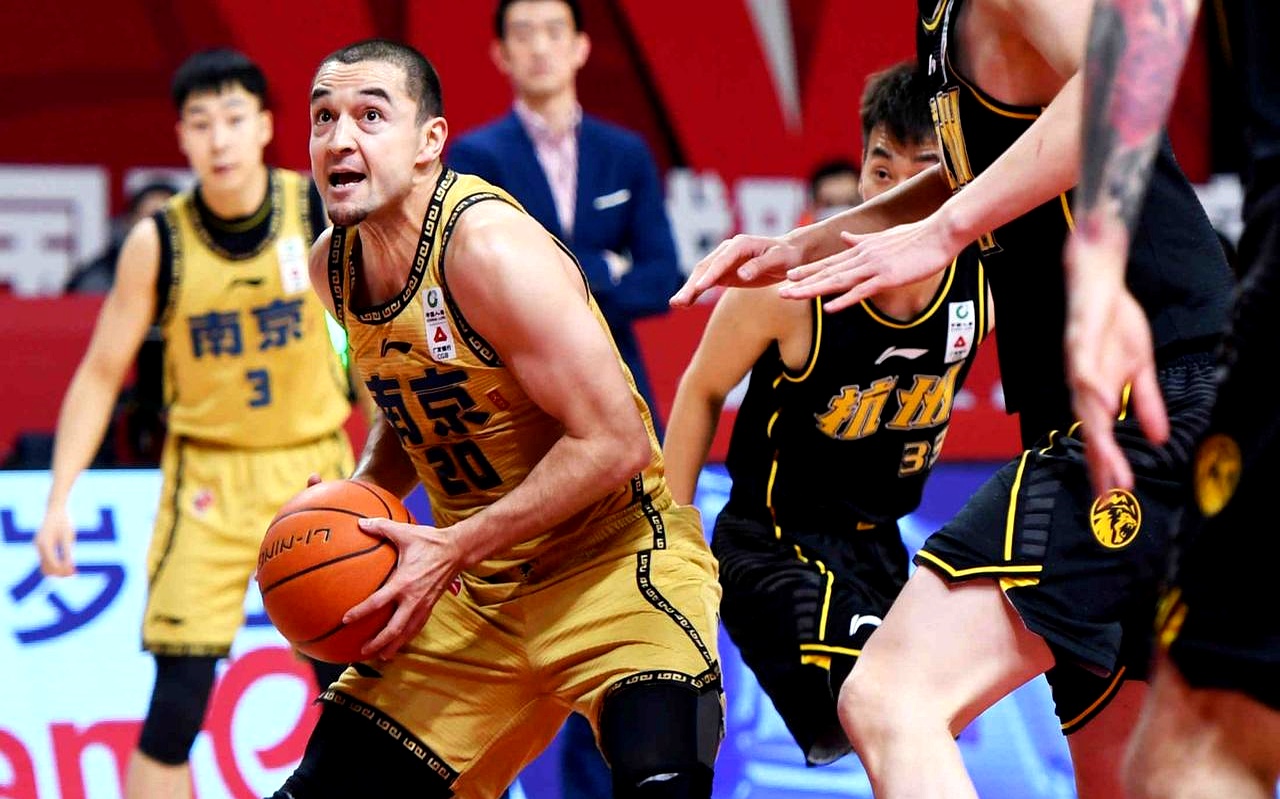 开云下载今晨亚特兰大调整名单以备CBA季后赛CBA常规赛今晨刷纪录，网友：德布劳内连续五场比赛得分超过惊艳表现的简单介绍