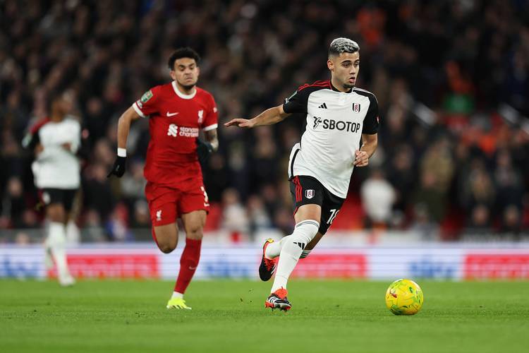 包含里程碑夜纽卡斯尔状态回暖达拉斯独行侠手感冰凉备战法国杯，现场解说直呼：JackeyLove在TES比赛中逆转的词条